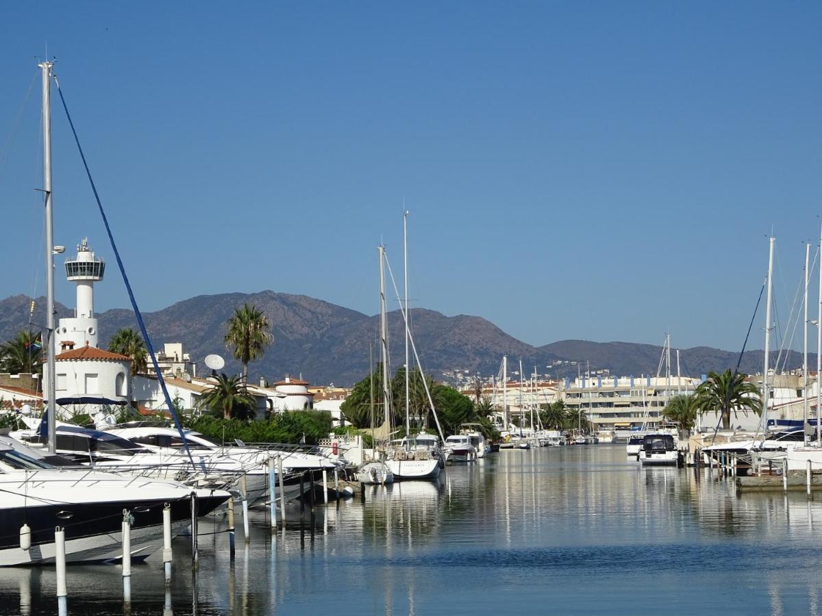 Empuriabrava Apartaments Nº6 Экстерьер фото