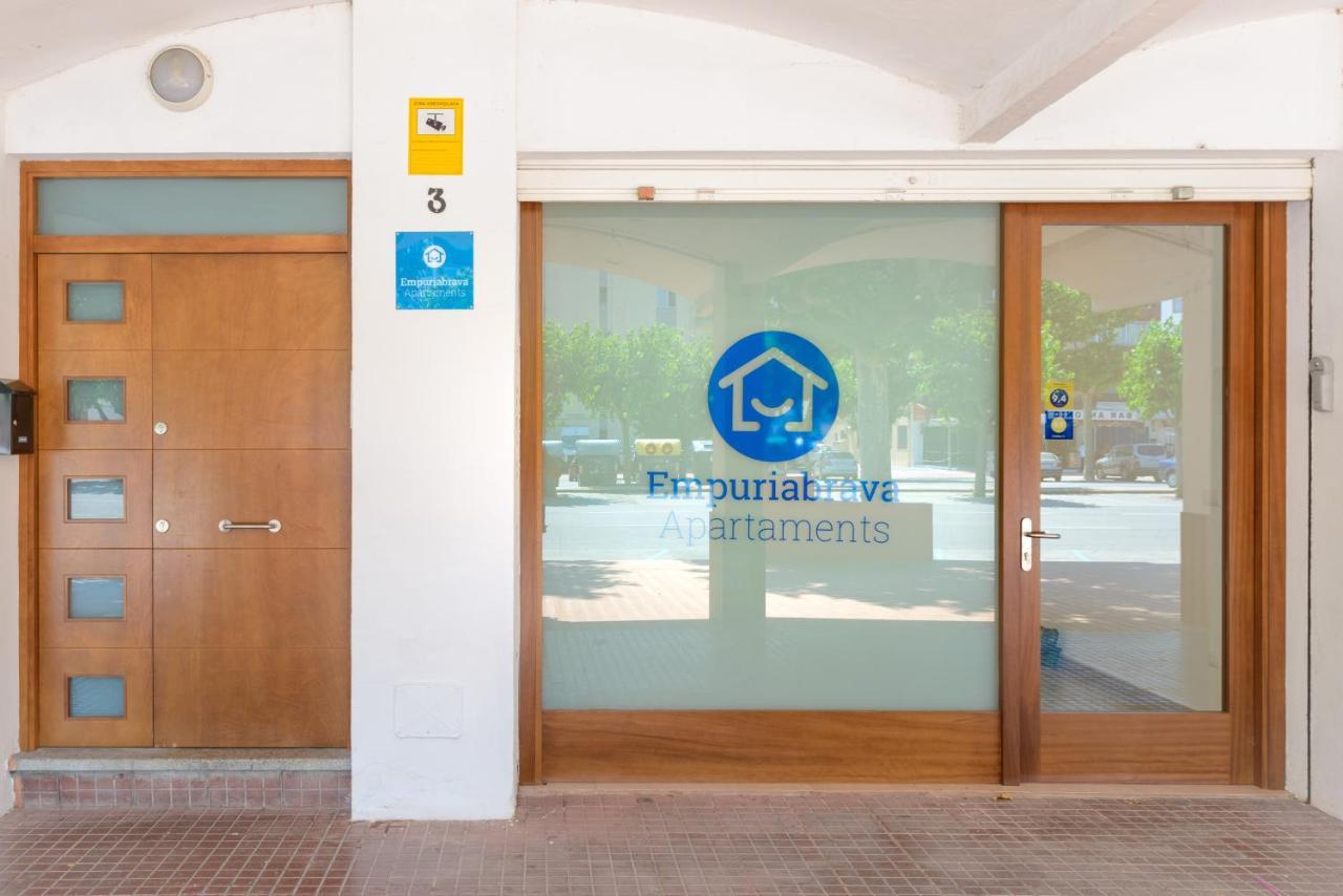 Empuriabrava Apartaments Nº6 Экстерьер фото